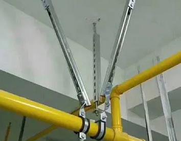 闸阀支撑架的质量要求。价格决定了阿勒泰抗震支撑框架的质量。